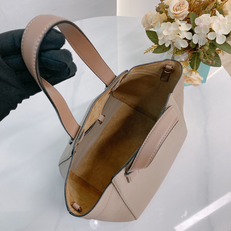MS0699 Loewe 羅意威手提包 牛皮沙色 金扣 Natural Leather Hammock Nugget Bag Calfskin Sand x GHW-11