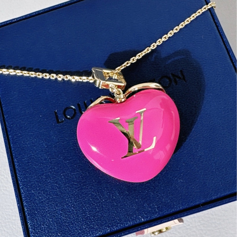 LV 路易威登 情人節限量款珠寶系列,愛心蝴蝶結項鍊-4