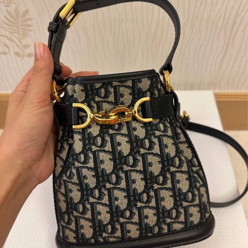 Dior bucket bag small-1