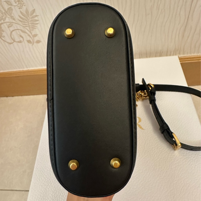 Dior bucket bag small-5