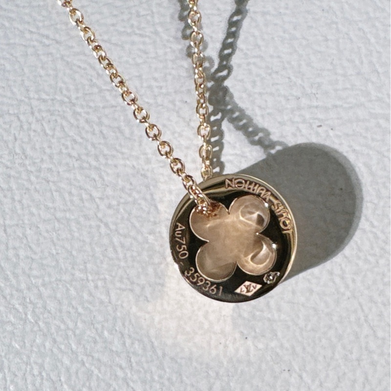 LV 路易威登empreinte 18k 玫瑰金 項鍊 ,Monogram鏤空花紋-7