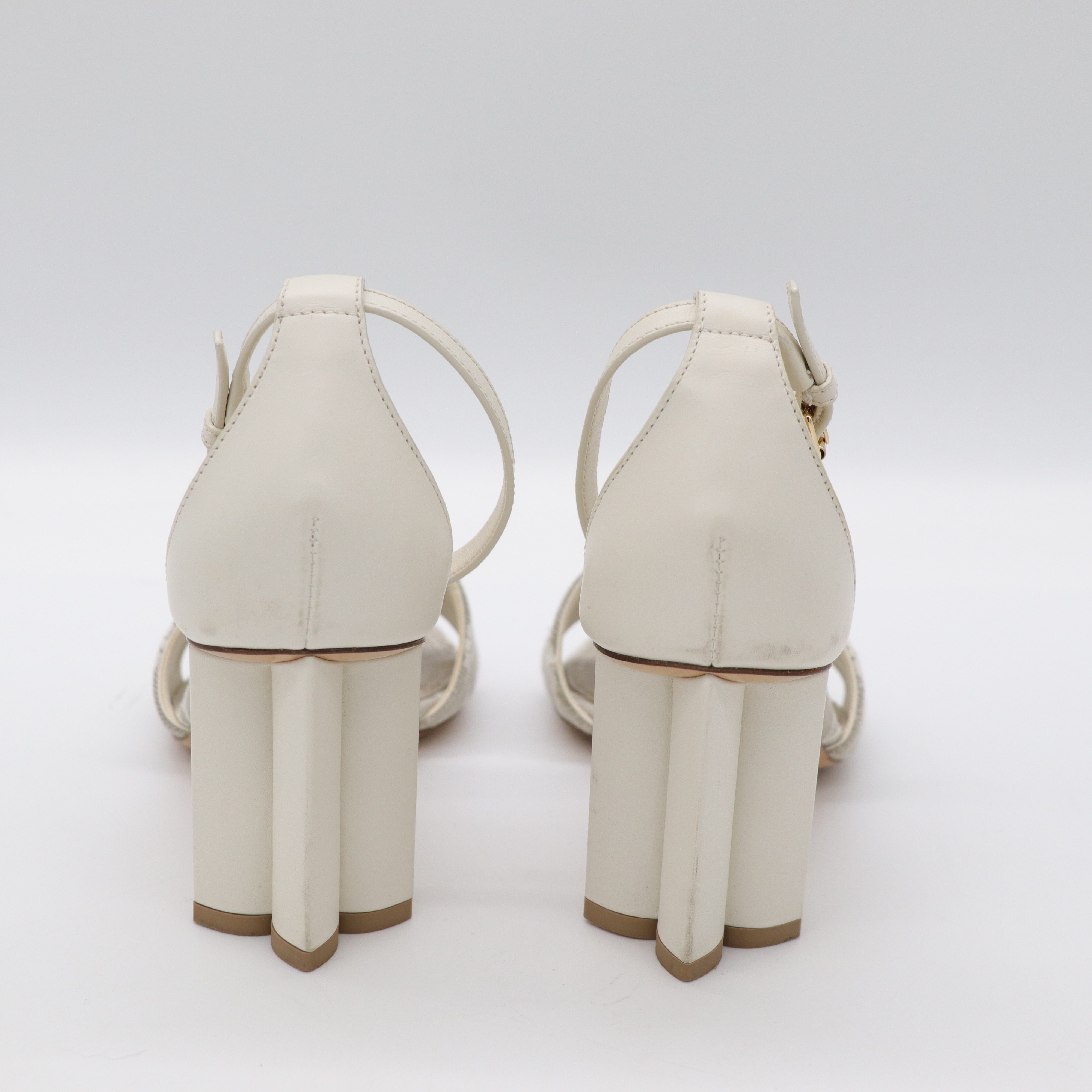 LOUIS VUITTON 淺灰綁帶高跟鞋-5