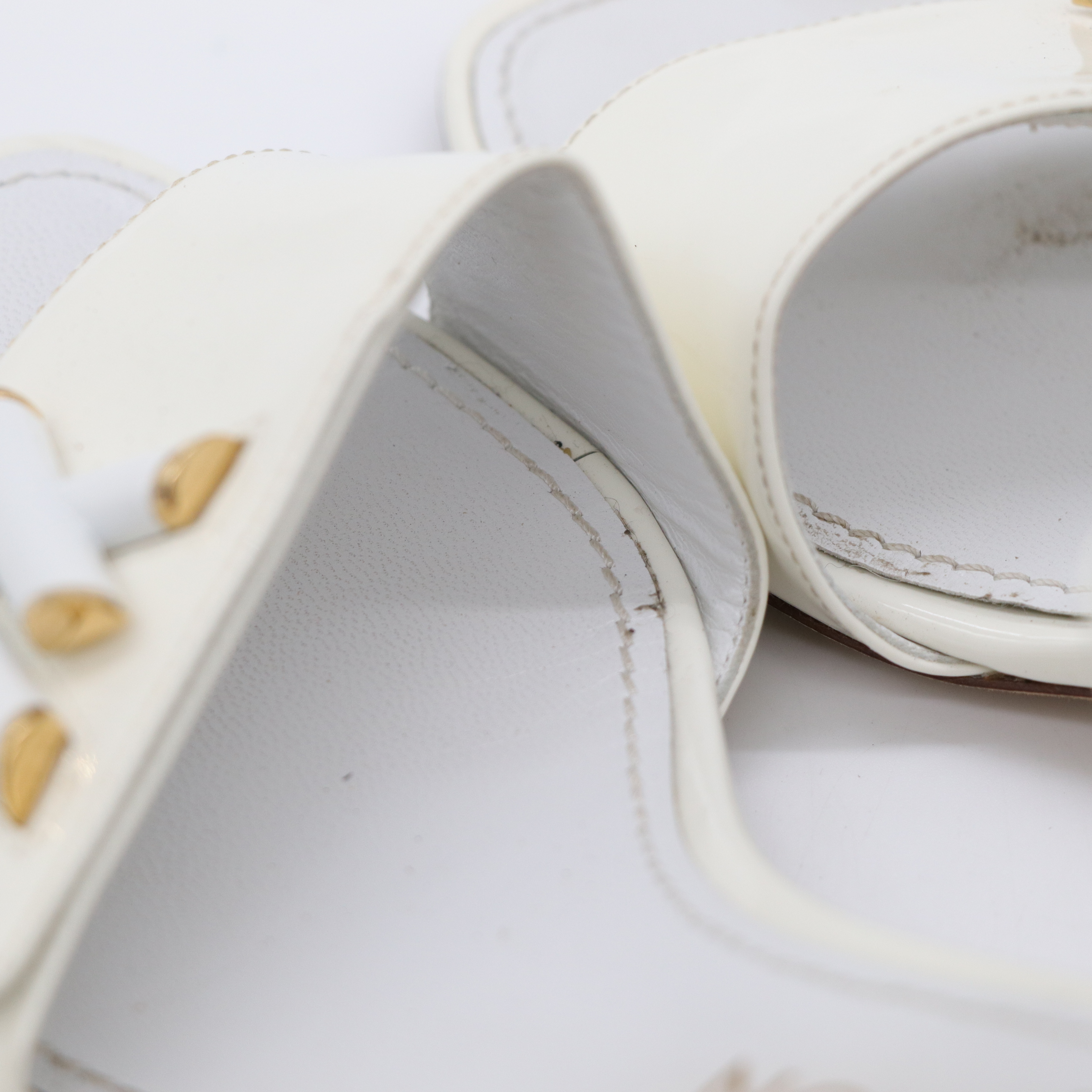 LOUIS VUITTON 白色綁帶高跟鞋-11