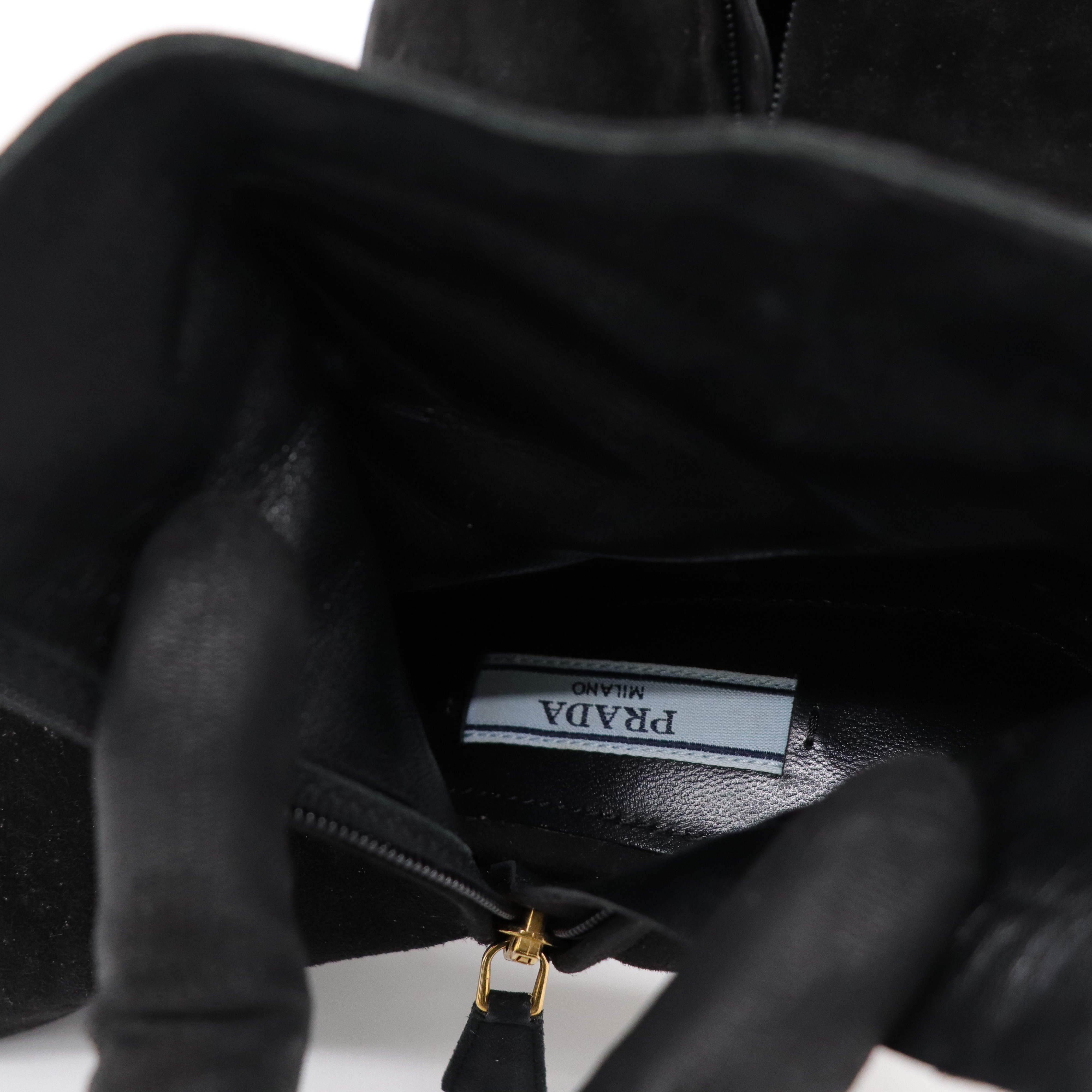 PRADA 黑色 絨布高跟短靴-14