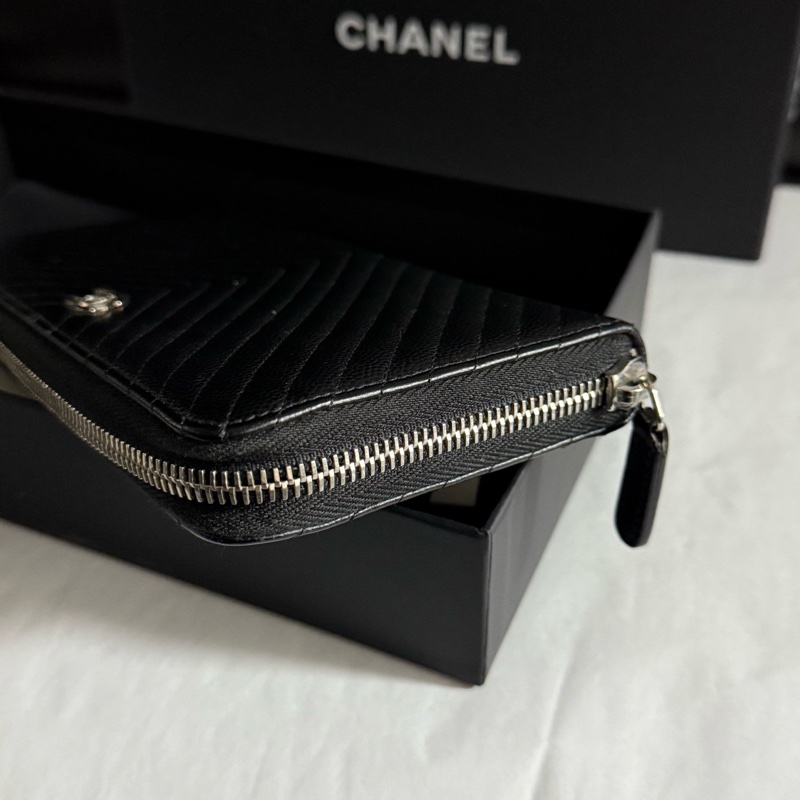 CHANEL 香奈兒黑色荔枝紋牛皮銀扣V紋長款錢包錢夾拉鍊款22開-2