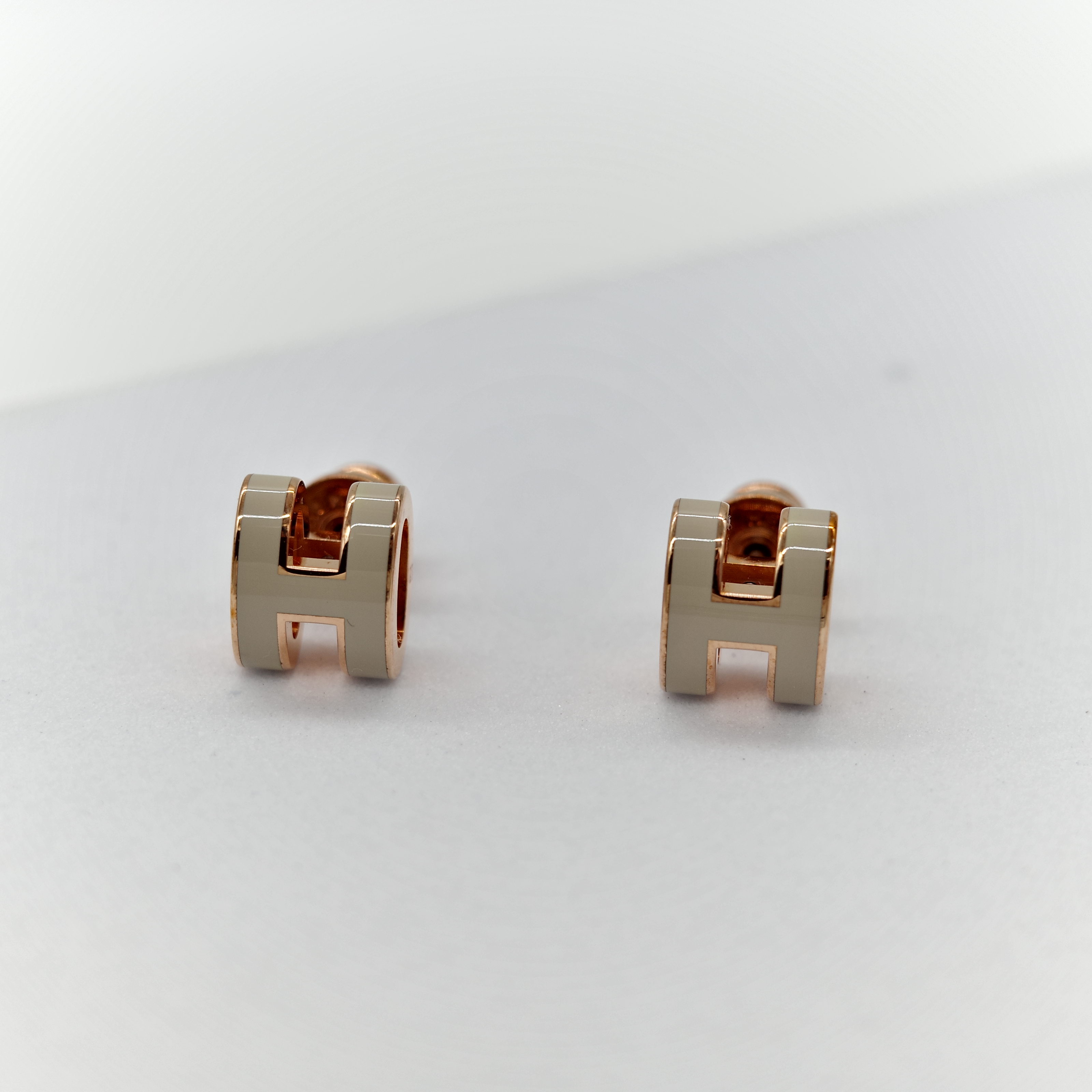 Hermès 愛馬仕 PopH mini 奶茶色 金色 耳環 耳釘-1