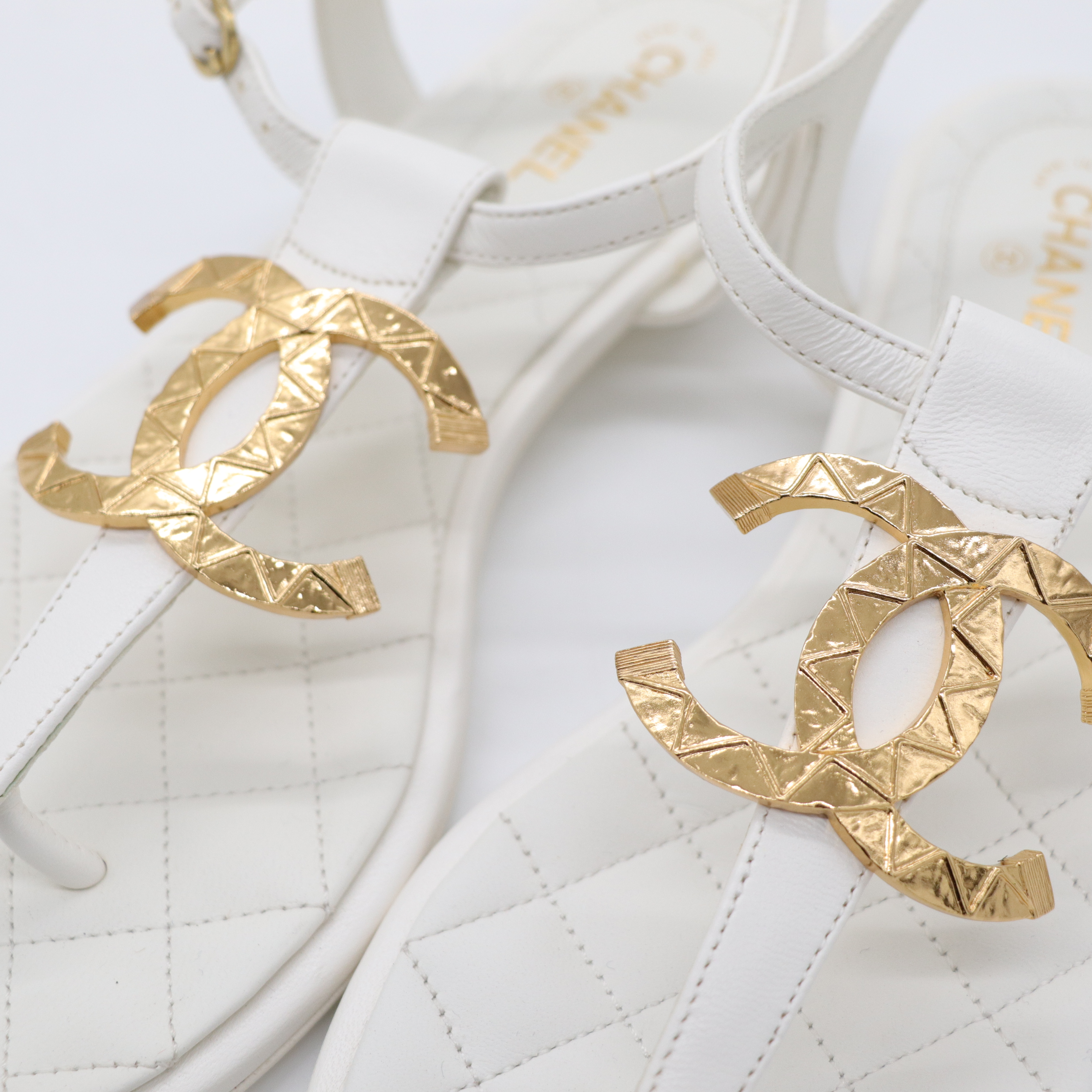 chanel 白色羊皮涼鞋-8