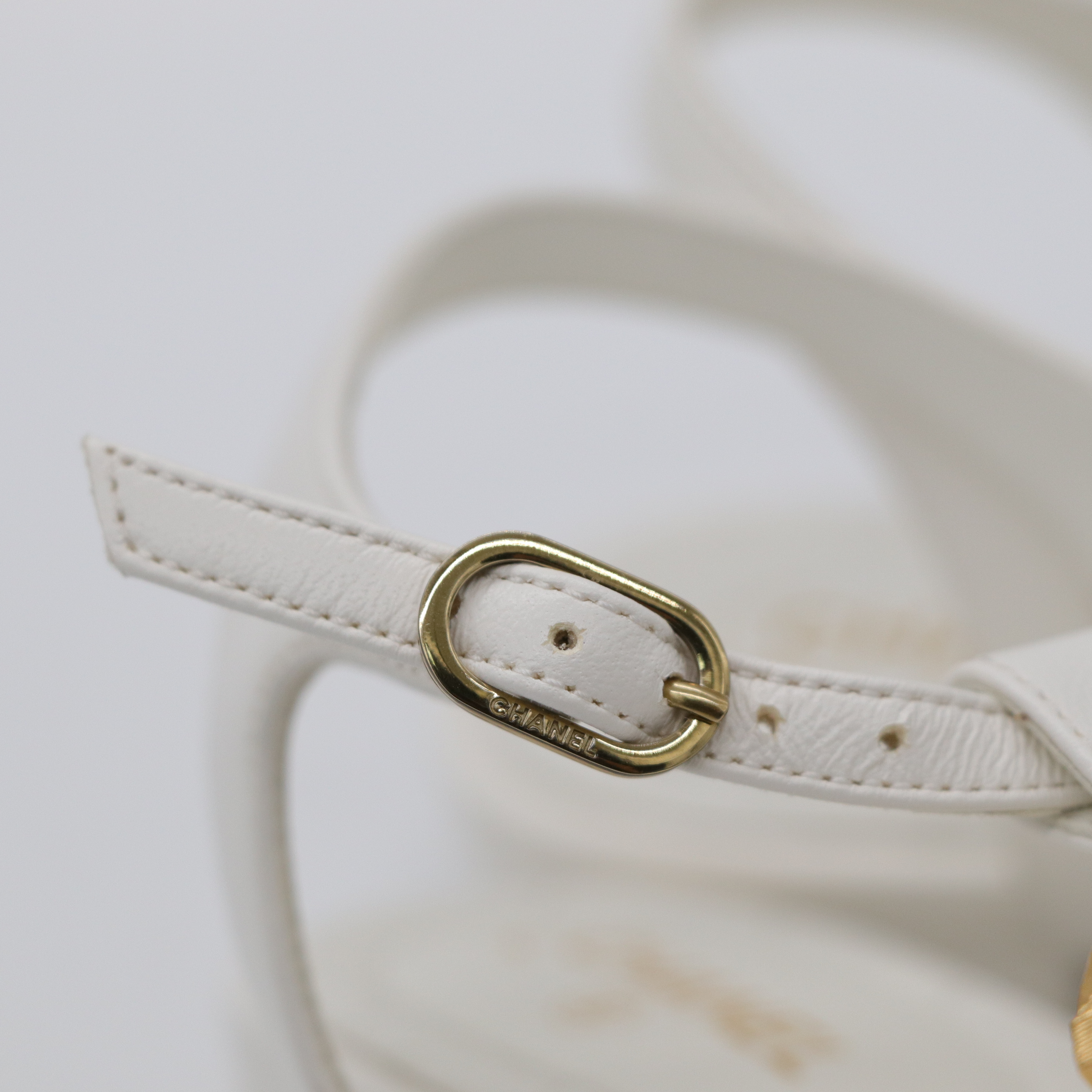 chanel 白色羊皮涼鞋-11