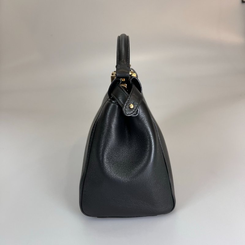 FENDI 8BN224 黑金轉扣peekaboo-3