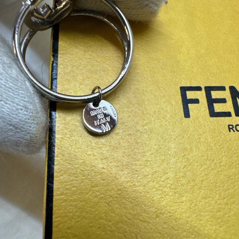 二手正品芬迪F is Fendi銀色帶鑽戒指 fendi戒指 fendi銀戒 fendi配件-3