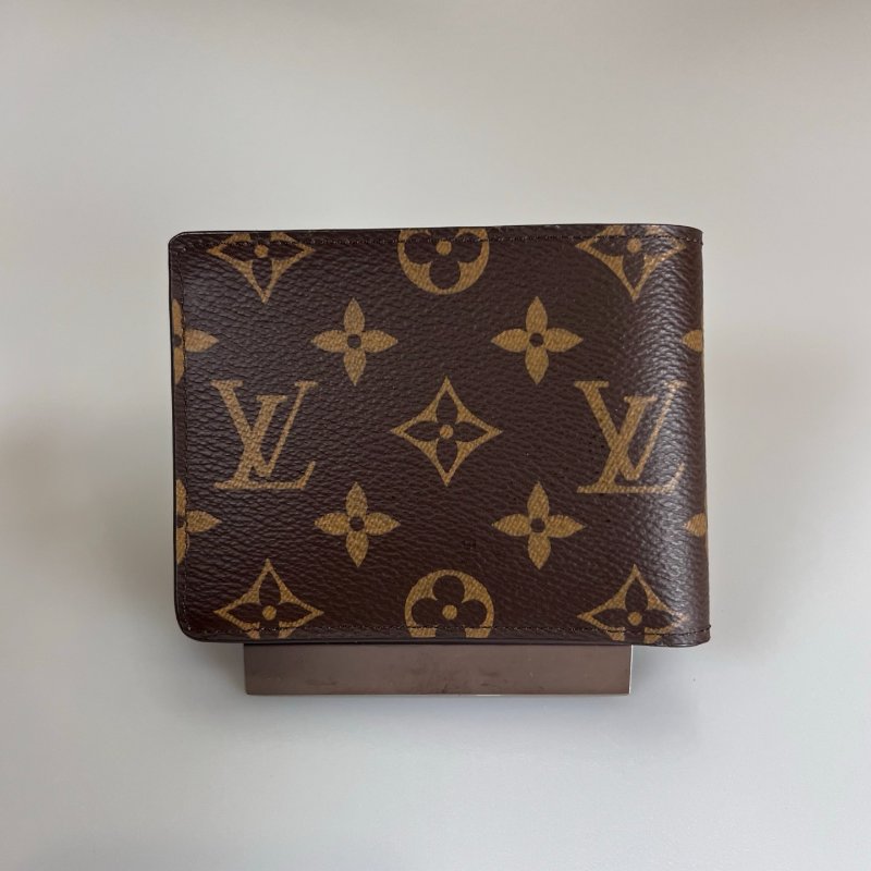 LV M60895/晶片款 老花對開短夾-1