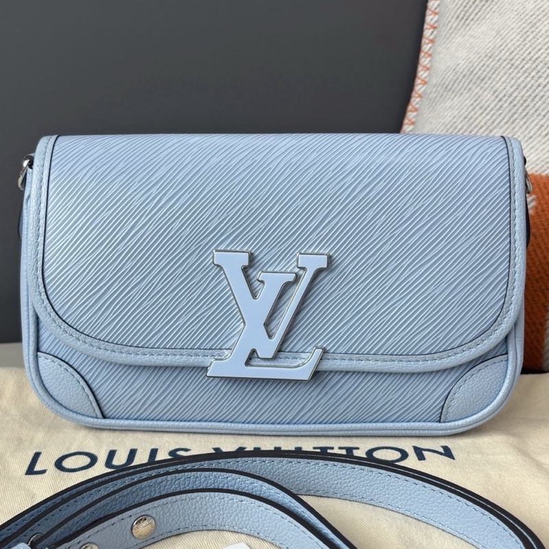 【近新閒置品】Louis Vuitton 路易威登 LV 淺藍色水波紋Buci法棍包手拿單肩斜挎包芯片款-1
