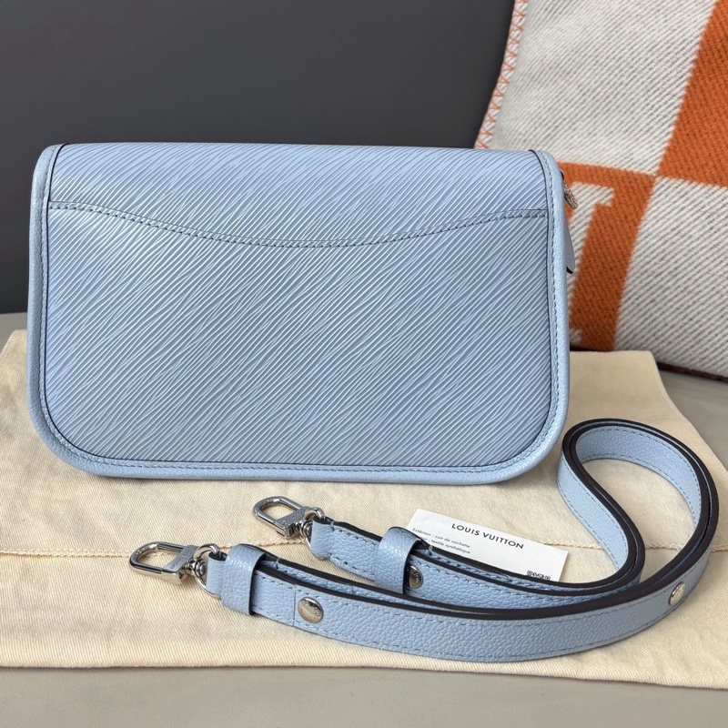 【近新閒置品】Louis Vuitton 路易威登 LV 淺藍色水波紋Buci法棍包手拿單肩斜挎包芯片款-2