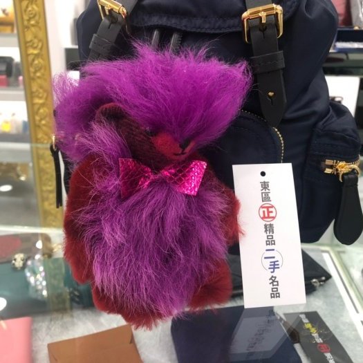東區正精品㊣BURBERRY 4032699 紅色泰迪熊公仔紫毛蝴蝶結喀什米爾吊飾鑰匙圈掛飾吊飾 RZ0534-0