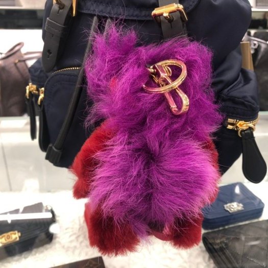 東區正精品㊣BURBERRY 4032699 紅色泰迪熊公仔紫毛蝴蝶結喀什米爾吊飾鑰匙圈掛飾吊飾 RZ0534-3