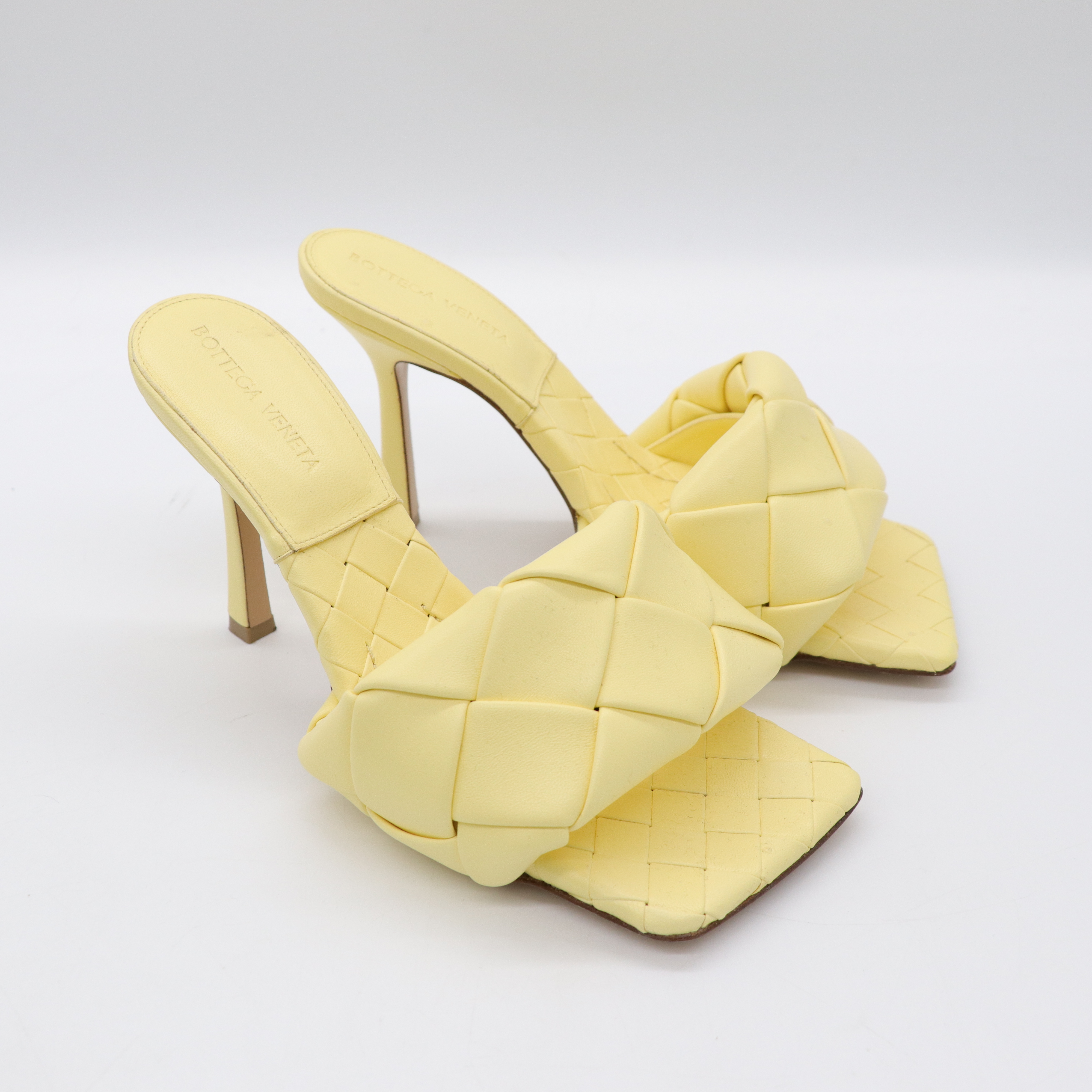 BOTTEGA VENETA 檸檬黃高跟涼鞋-3