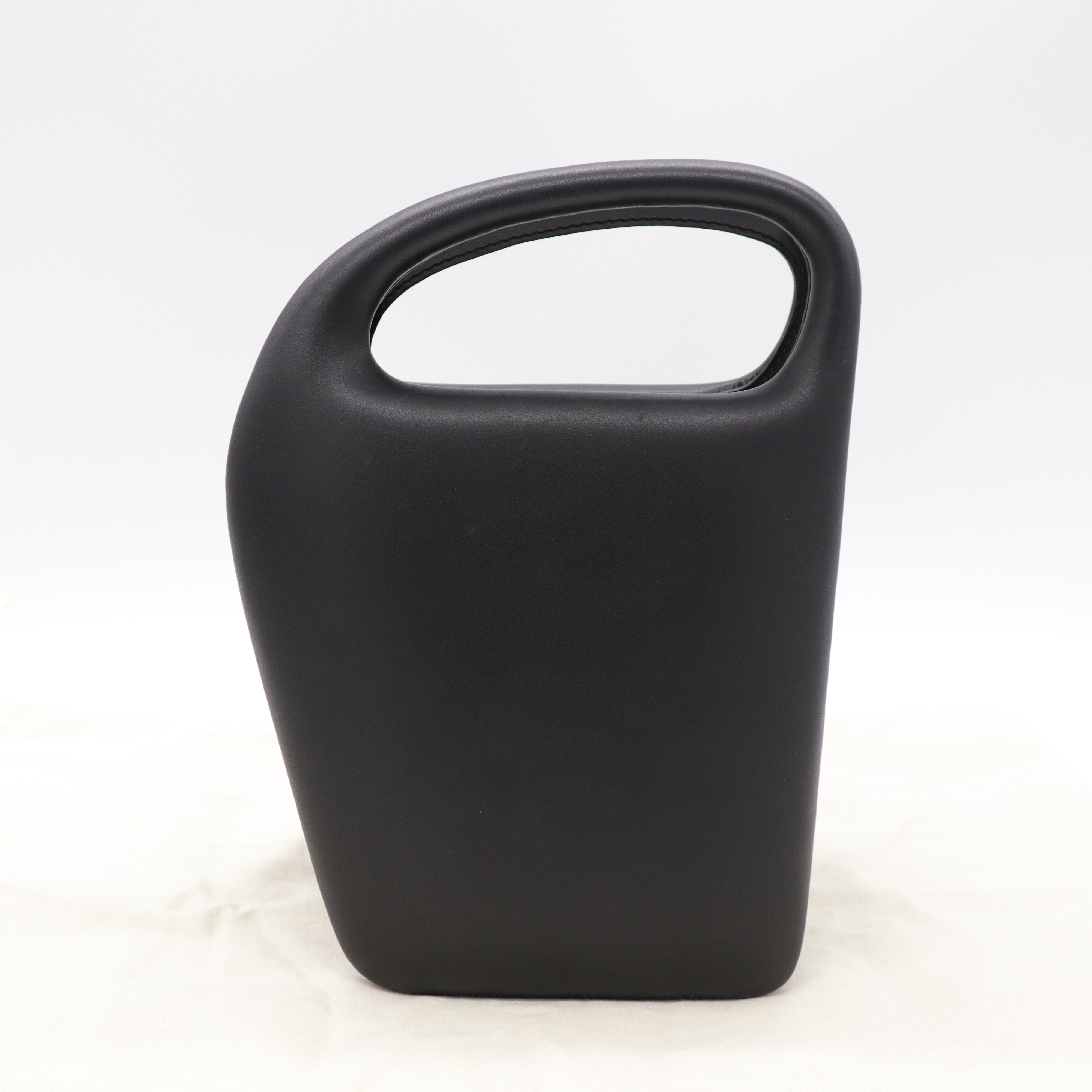 Loewe 羅威 Architects D Bag 水桶包 黑色 手提包-3