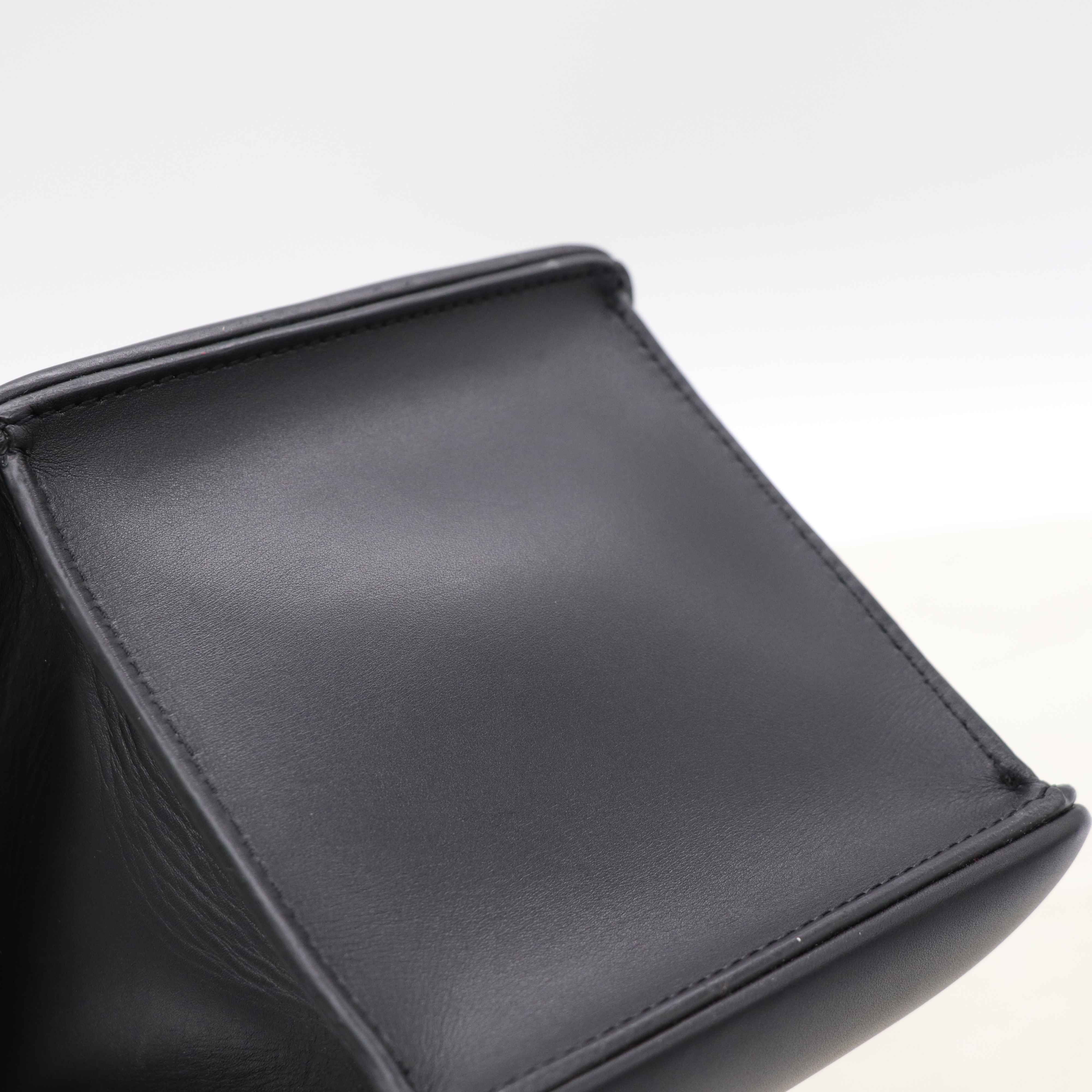Loewe 羅威 Architects D Bag 水桶包 黑色 手提包-11