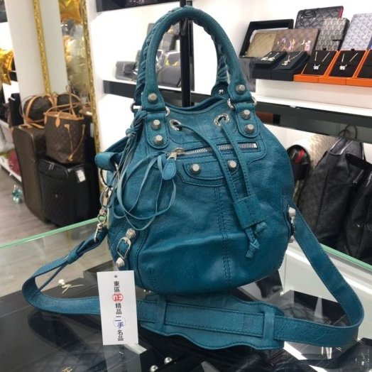 東區正精品㊣ BALENCIAGA 巴黎世家Pom Pom手提水桶包斜背包機車包 RZ0163-0