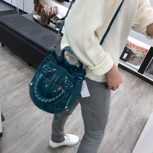 東區正精品㊣ BALENCIAGA 巴黎世家Pom Pom手提水桶包斜背包機車包 RZ0163-2