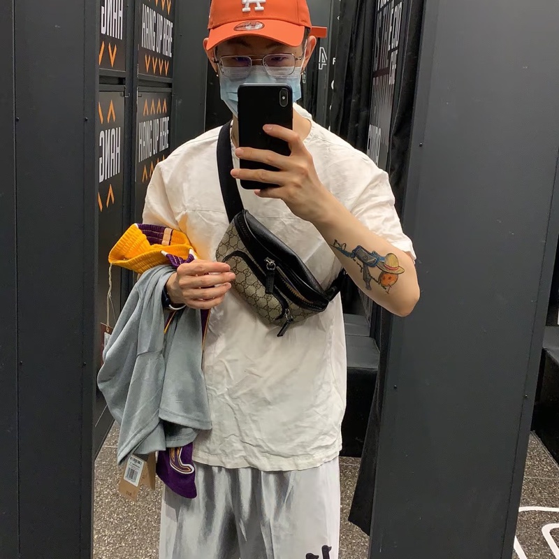 GUCCI GG Supreme 印花 PVC 皮革 腰包 胸口包 胸包 斜背包-13