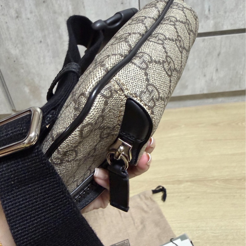 GUCCI GG Supreme 印花 PVC 皮革 腰包 胸口包 胸包 斜背包-16