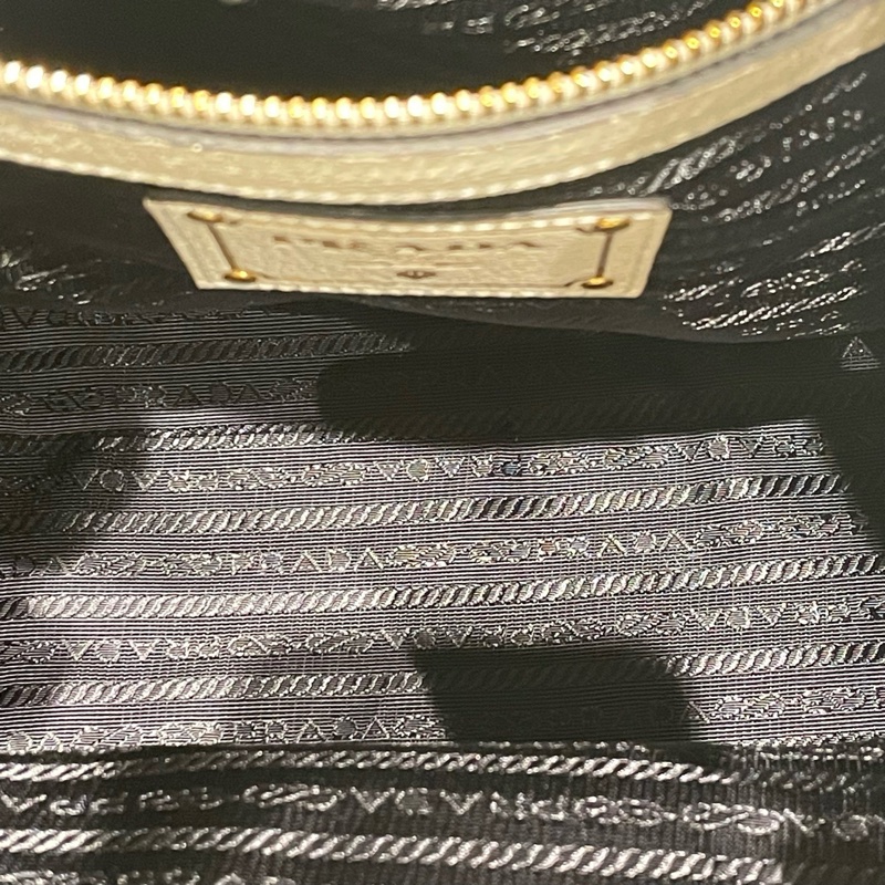 99新PRADA/普拉達 金色硬件手提包 芯片款 尺寸:33×30×13cm 附件:塵袋-6