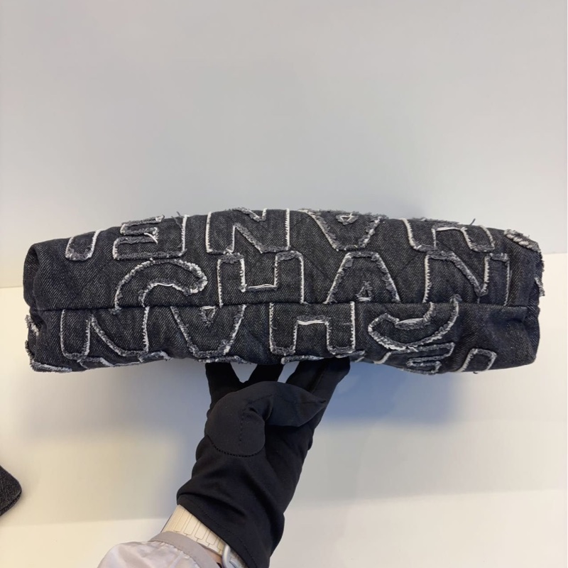Chanel 24A medium 22 Bag-2
