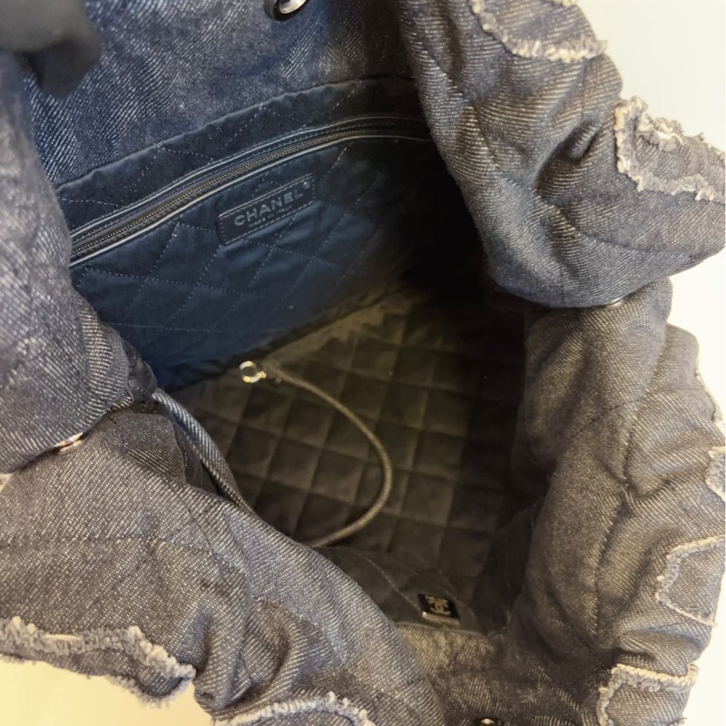 Chanel 24A medium 22 Bag-5