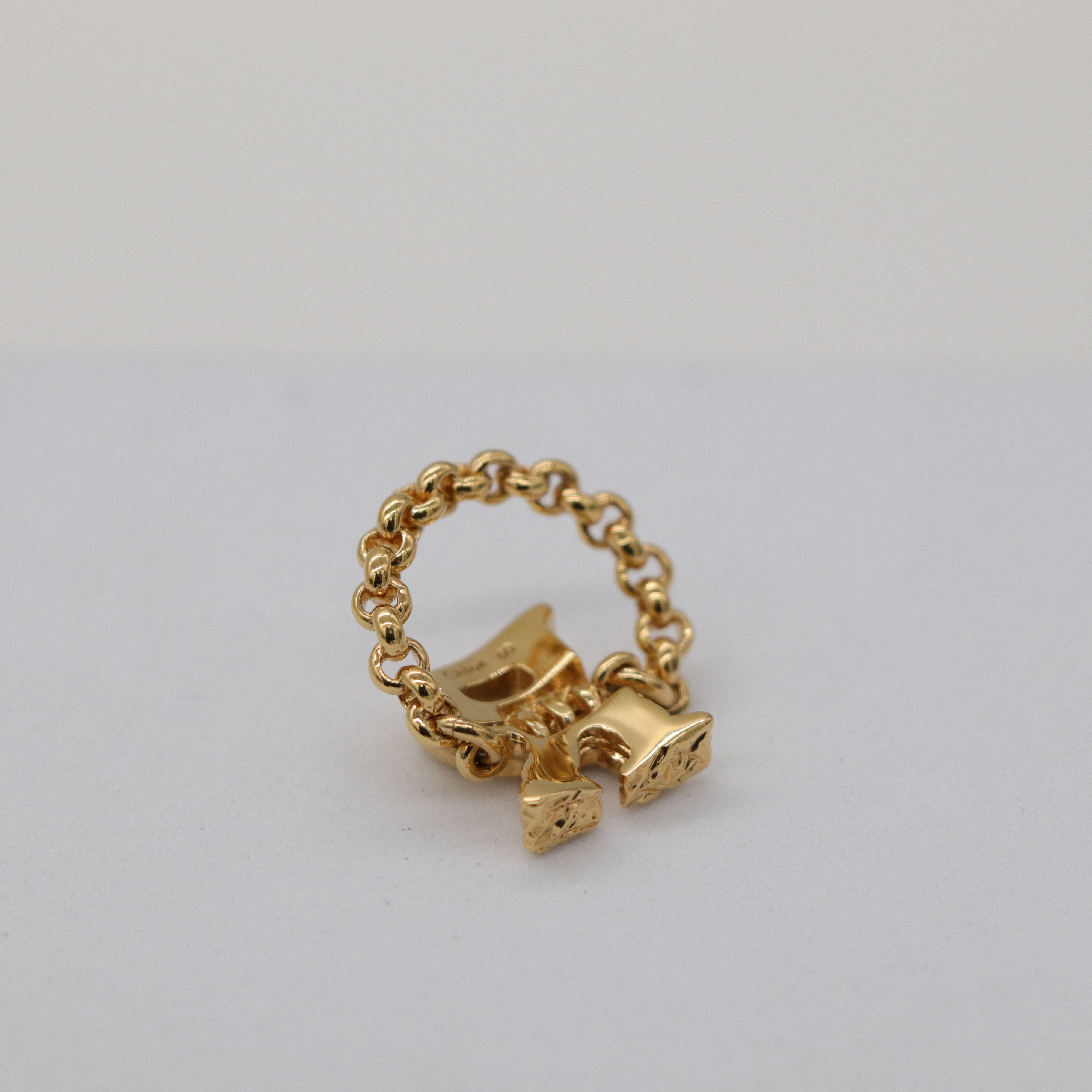 Chloe 金色R Alphabet 戒指 國際圍50-7