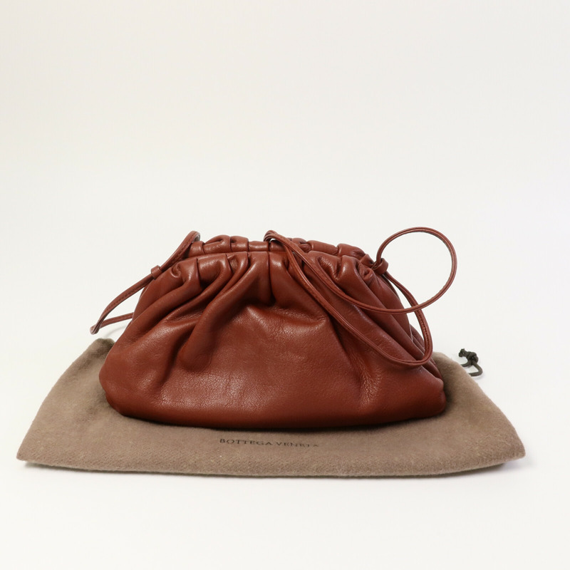 BOTTEGA VENETA 牛皮皮革The Mini Pouch肩背袋-8