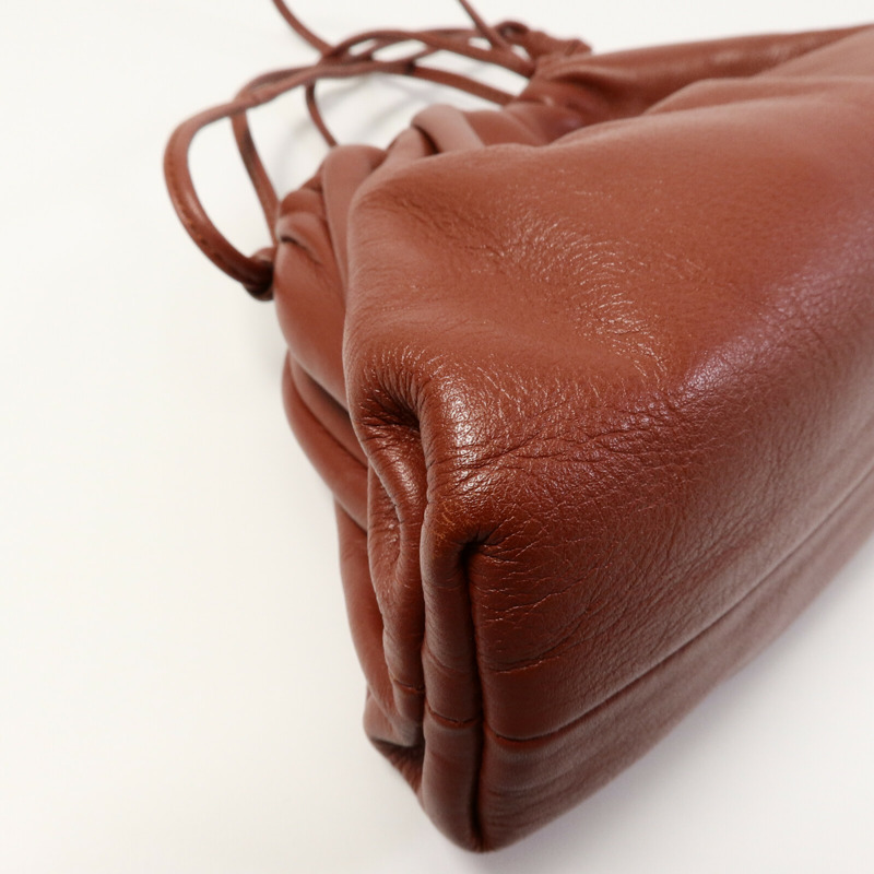 BOTTEGA VENETA 牛皮皮革The Mini Pouch肩背袋-11
