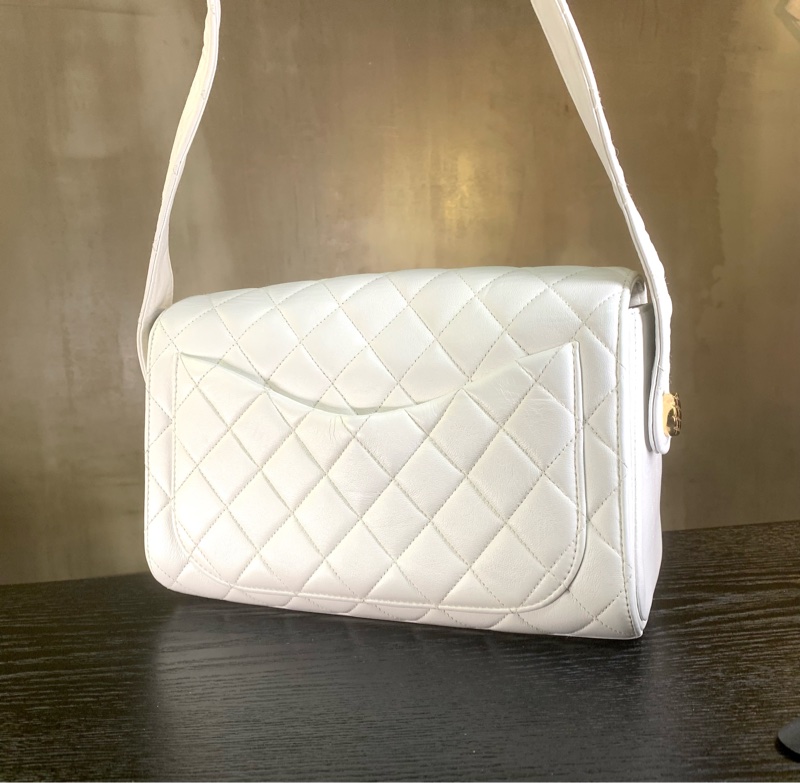 香奈兒24k金CC扣白色單肩/斜孭袋 Chanel Vintage Lambskin Gold Diamond Quilted With 24k Gold-Plate CC Turn Lock Shoulder Bag With Single Strap In White-1