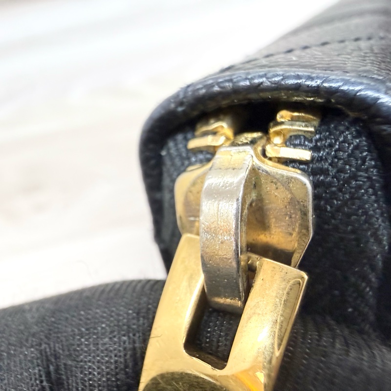 YSL🖤黑金魚子醬皮長夾358094-9