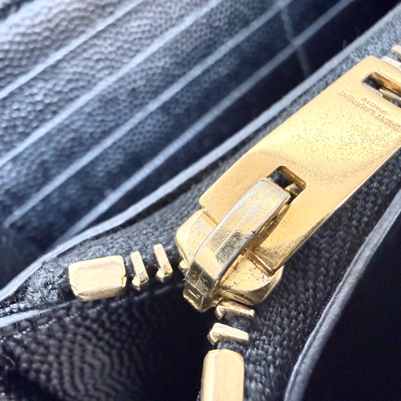 YSL🖤黑金魚子醬皮長夾358094-14