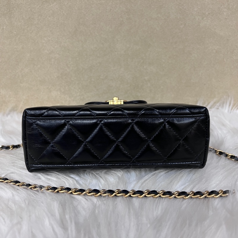Chanel黑油蠟牛皮金釦Mini手提斜背凱莉包-2