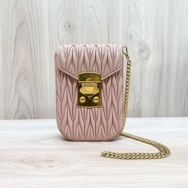 miu miu🩷粉色matelasse mini bag 手機包-1
