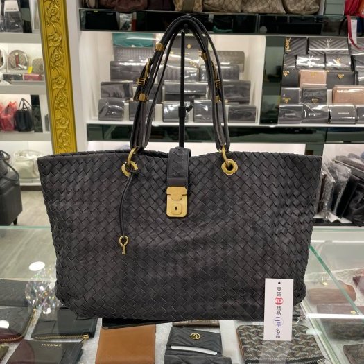 東區正精品㊣BV Bottega Veneta 162197 黑色全皮編織釦子肩背包手提包 RZ3529-0