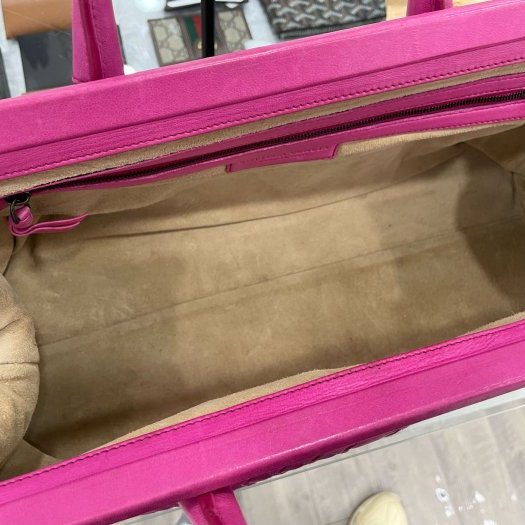 東區正精品㊣BV 桃紅色全皮編織長形吸扣手提包肩背包 RZ3526-12