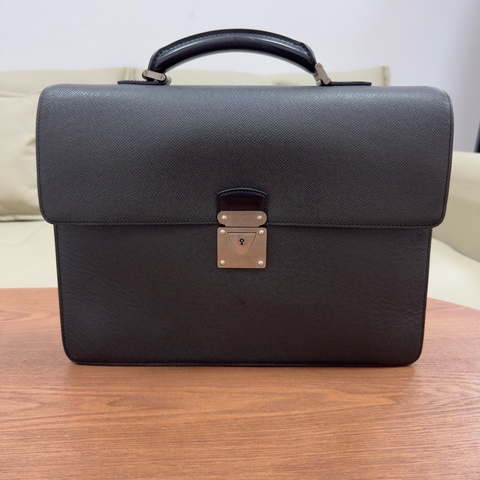 路易威登LOUIS VUITTON 男士公文包38cm 黑色銀扣 鑰匙在