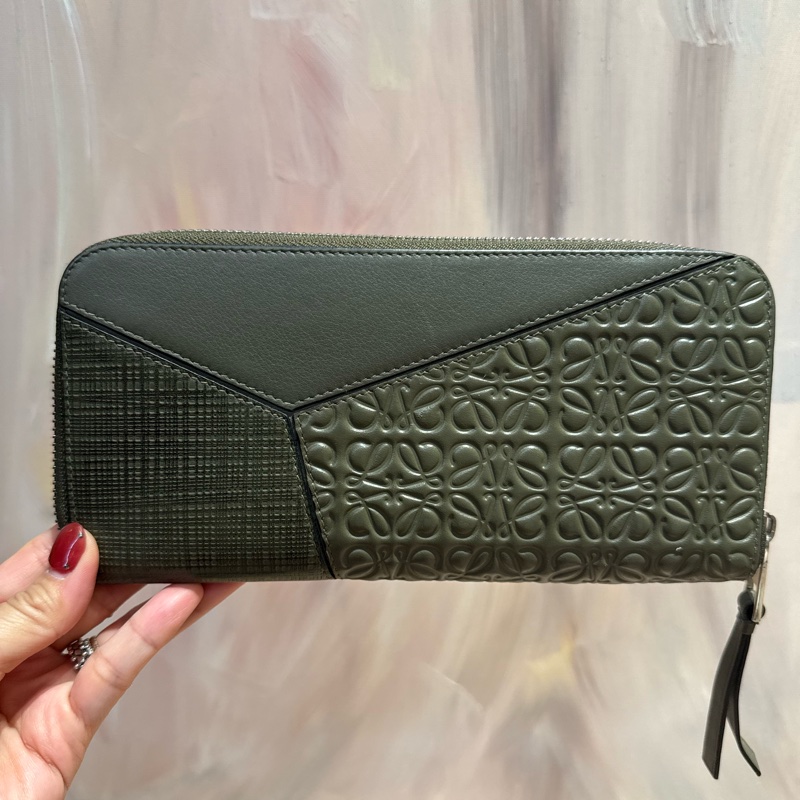 LOEWE 立體拼接壓紋長夾/墨綠色-6