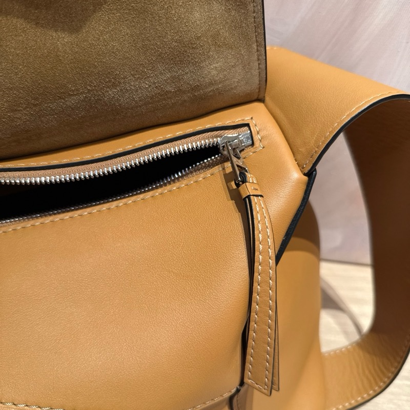 Loewe大puzzle hobo斜背包包-3