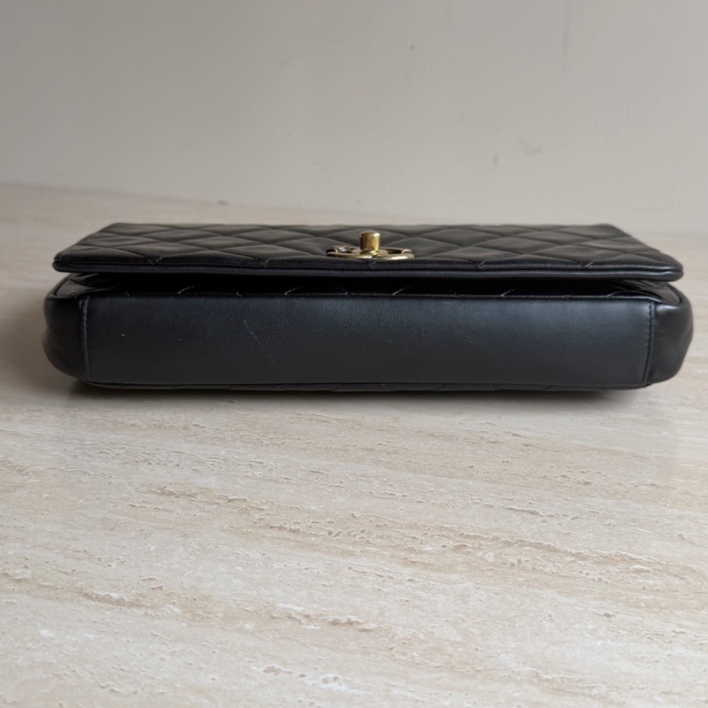 Chanel香奈兒黑金油蠟牛皮單肩包+23開 底長28cm-6