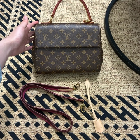 LV 老花克魯尼BB 純芯片款 經典老花配色 玫紅寬肩帶 內里乾淨 無任何磨損瑕疵