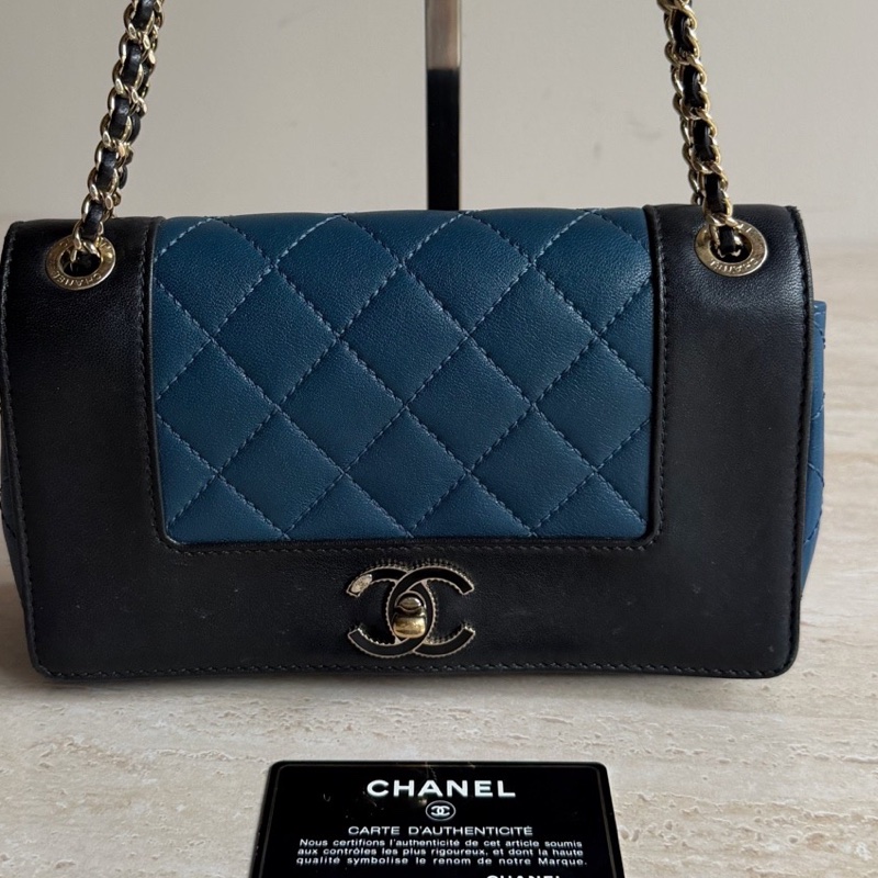 Chanel 香奈兒黑藍拼色鏈條包+22開 底長23-8