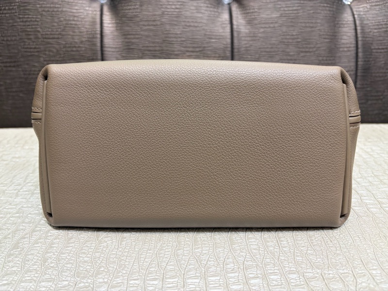 Hermes 大象灰Evercolor金釦Mini 2424-5