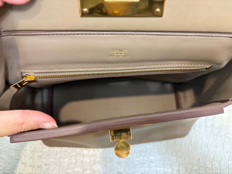 Hermes 大象灰Evercolor金釦Mini 2424-13