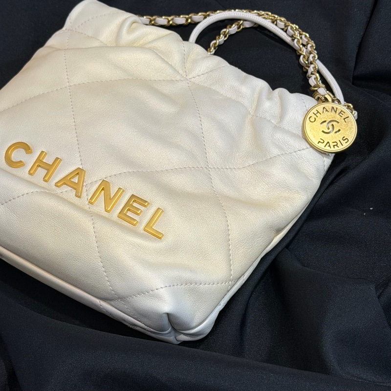 CHANEL MINI 22 珠光白金釦/晶片-2