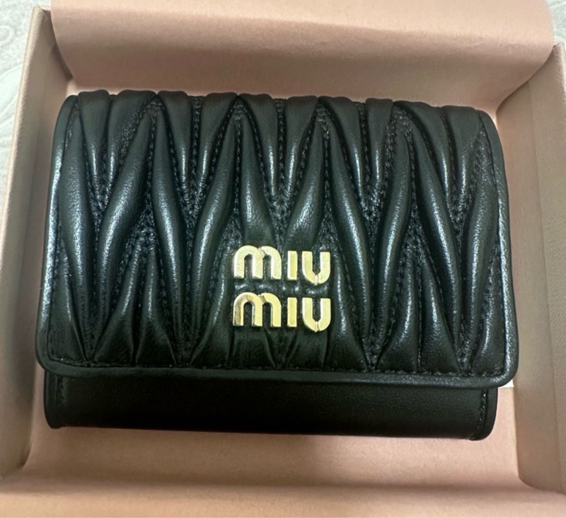 MIUMIU卡夾包-5