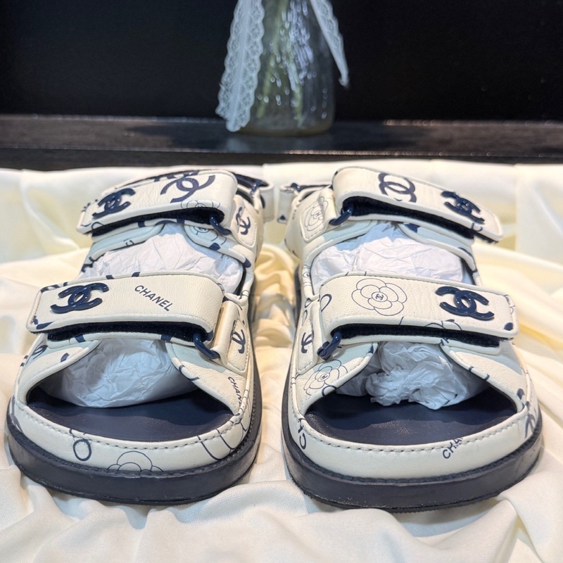 CHANEL/香奈兒 白藍雙C滿印魔術貼涼鞋 36碼 已貼底-1